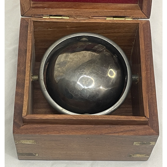 Vintage Pier 1 Nautical Floating Compass In Wooden Box Brass Dovetail Corners - Picture 3 of 8